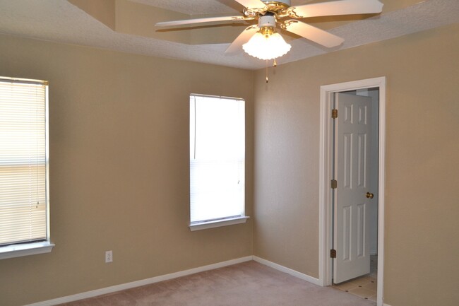 Building Photo - All brick beauty with fireplace and fenced...