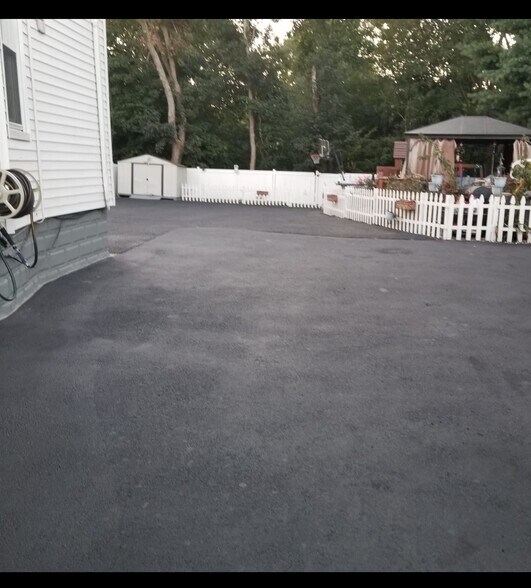 Building Photo - 544 Power Rd