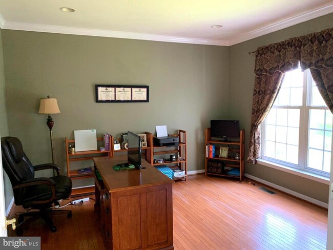 Building Photo - 17090 Anns Brook Ct