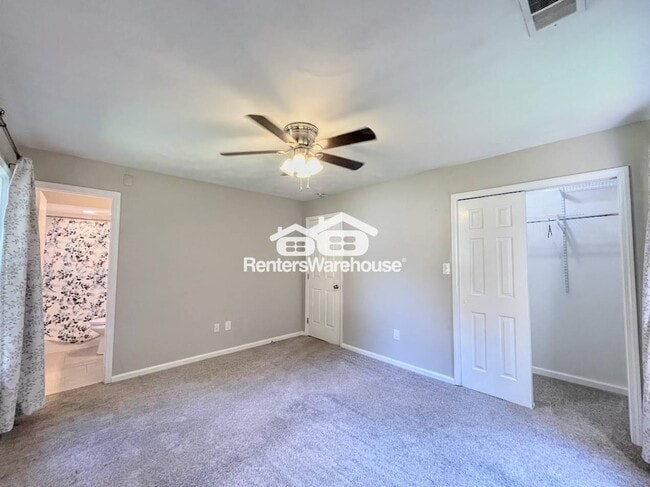 Building Photo - 2404 Haywood Ave