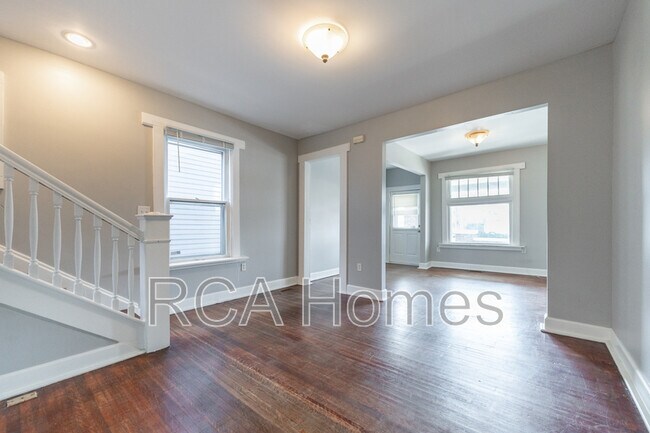 Building Photo - 2437 N Pennsylvania St