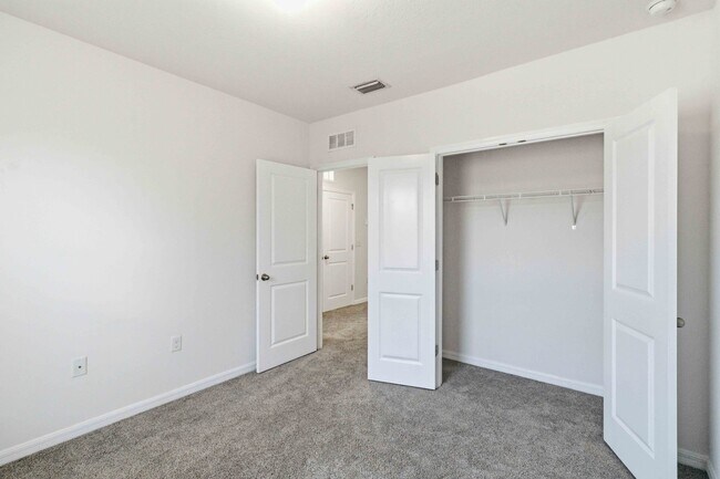 Building Photo - 9973 Hound Chase Dr