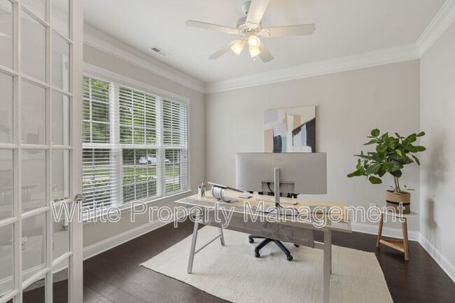 Building Photo - 1830 Alden Oaks Dr
