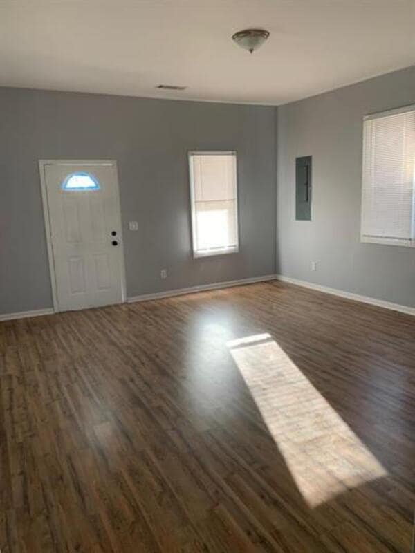 Building Photo - 663 Williams St