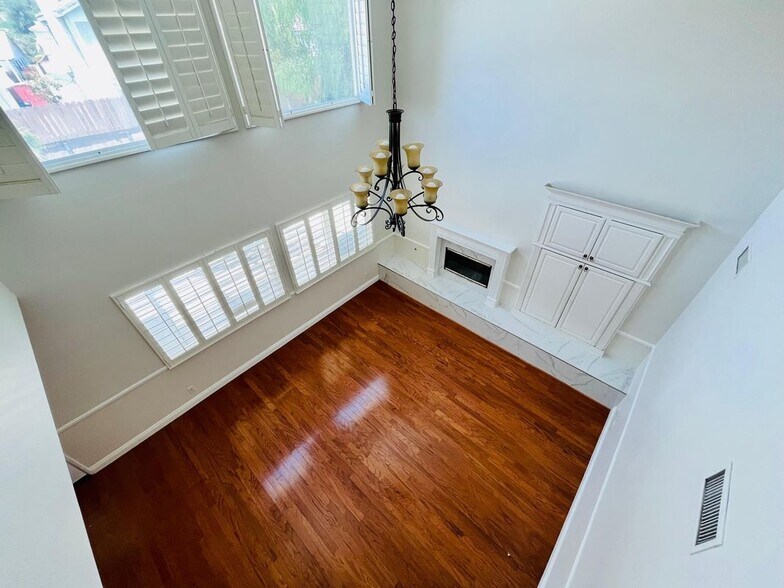 Building Photo - 26421 Partridge Dr