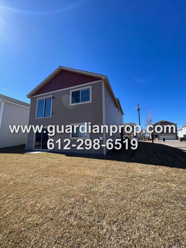 Building Photo - 2016 Built House on Corner Lot Available Now, Open Floor Plan, Finished Lower Level, Master Suite