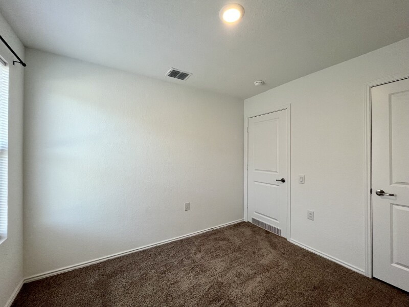 Building Photo - 1339 Art Wall Wy