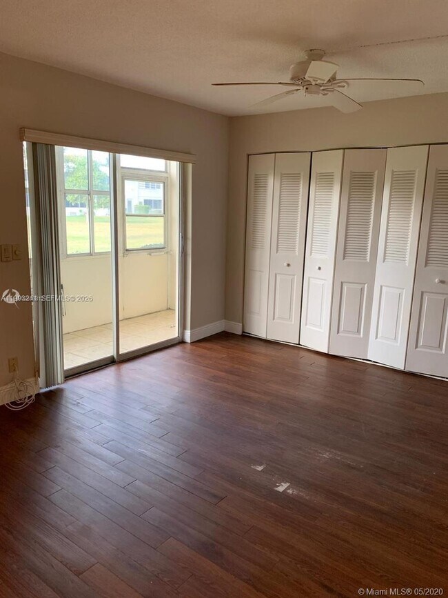 Building Photo - 134 Windsor G