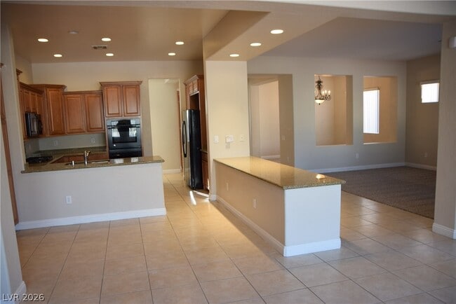 Building Photo - 6904 Homing Pigeon Pl