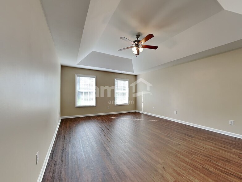 Building Photo - 2713 Cascade Bend Dr