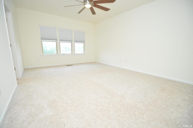 Building Photo - 5405 Cambridgeshire Loop