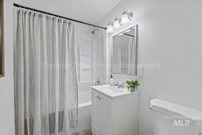 Building Photo - 4813 W Targee St