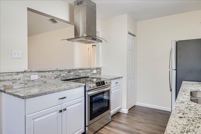 Building Photo - 7314 Ottawa Cir