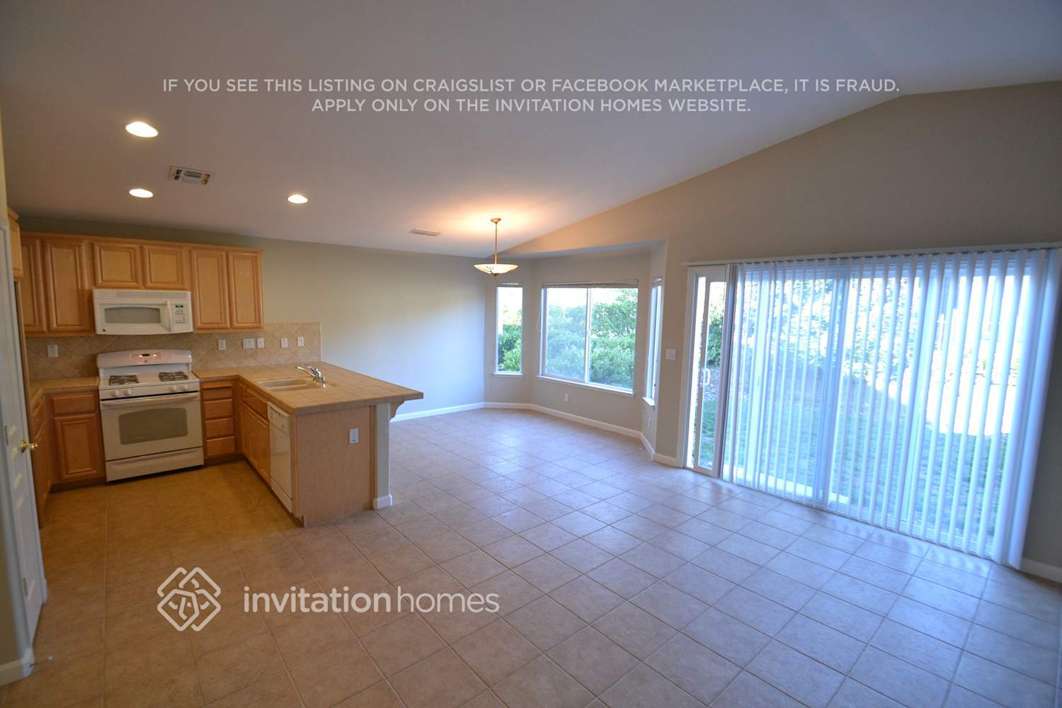 Building Photo - 395 Atlantic Dr