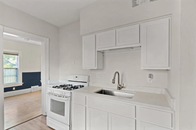 Building Photo - 2202 N 55th St