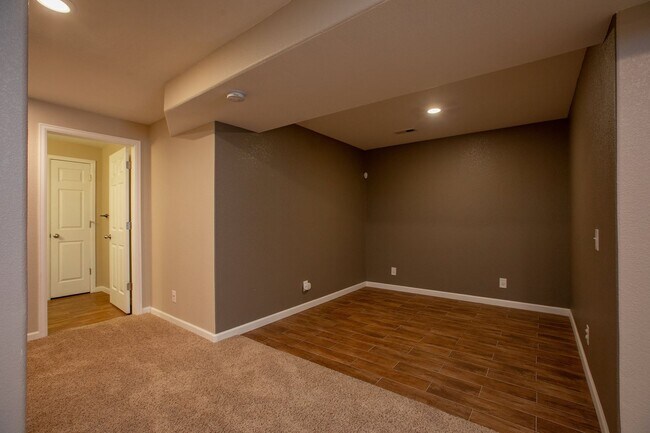 Building Photo - 5 Bedroom Home in Windsor Colorado