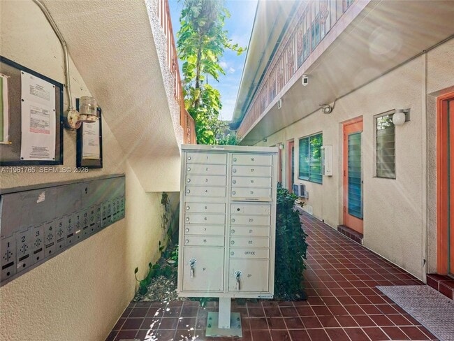 Building Photo - 1060 Pennsylvania Ave