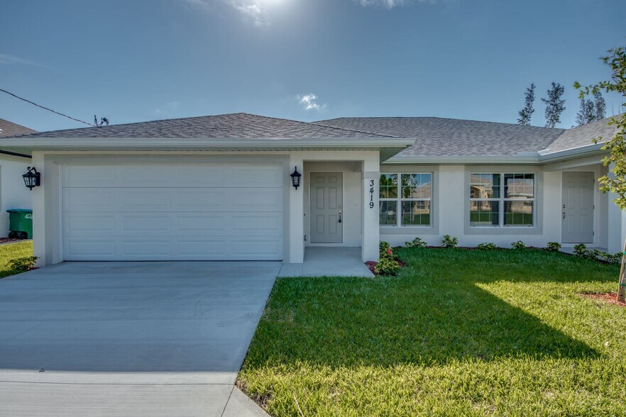 Building Photo - 3419-3421 SW 15th Pl