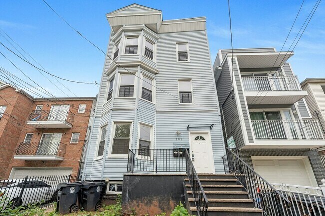 Building Photo - 101 Hedden Terrace
