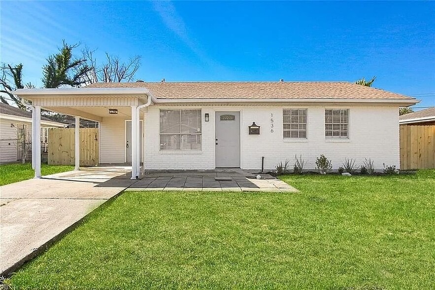 Building Photo - 1536 Redwood Dr