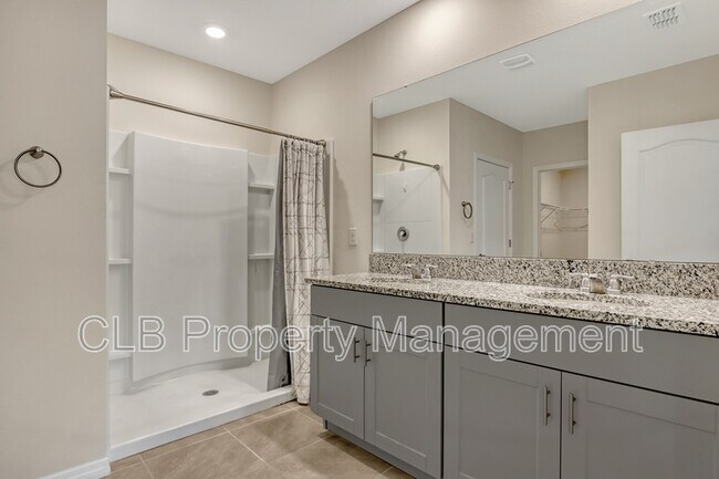Building Photo - 165 Birch Tree Pl