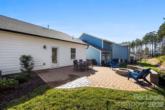 Building Photo - 21216 Sanctuary Dr