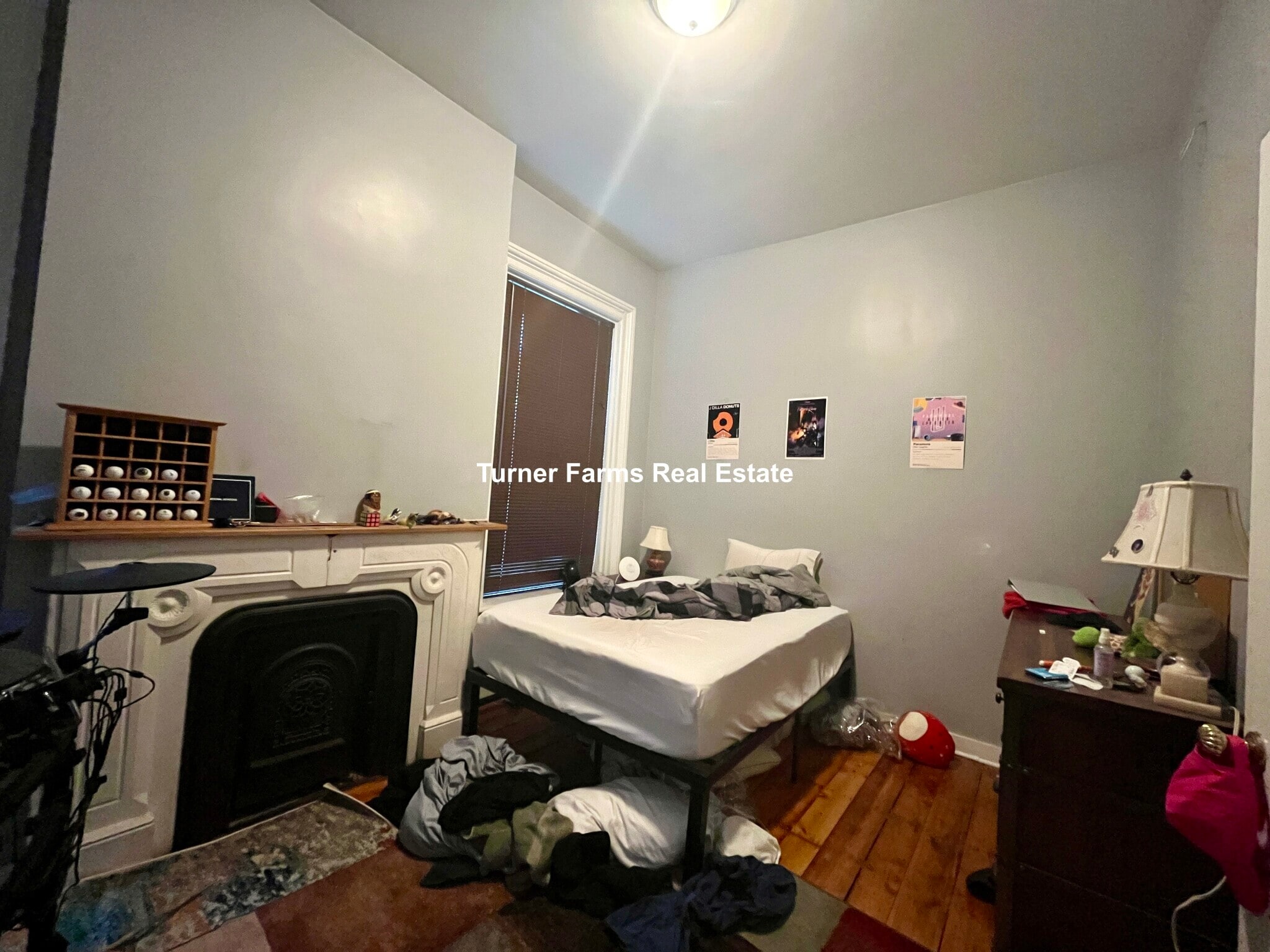 Building Photo - 8 Centre St