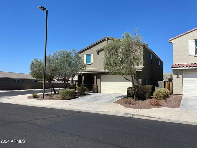Building Photo - 2018 N 213th Dr
