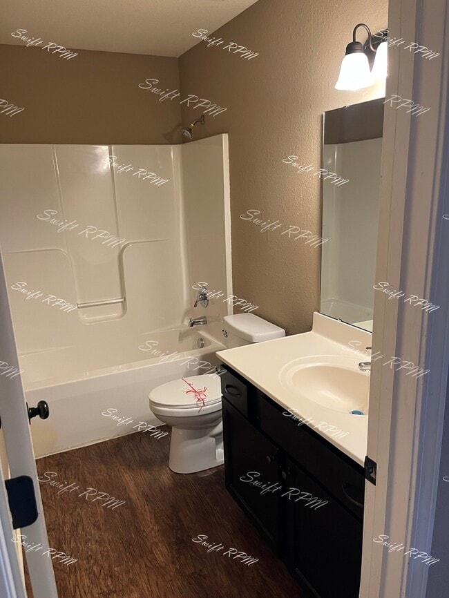 Building Photo - 21611 Westover Ct