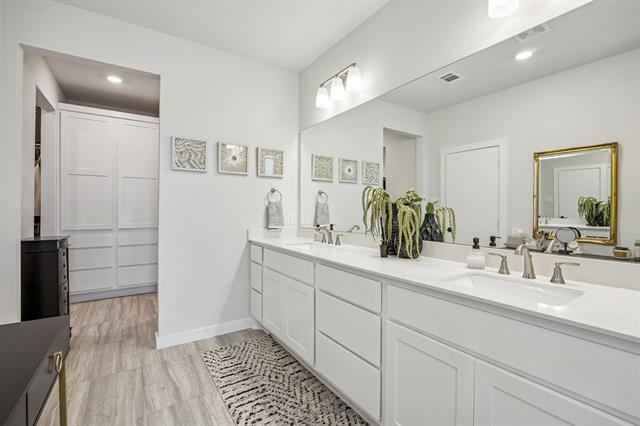 Building Photo - 2357 Rook Dr
