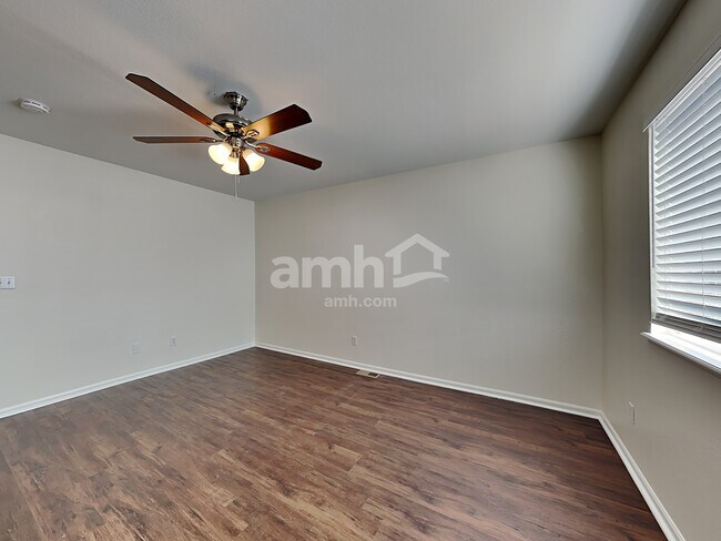 Building Photo - 7785 Blue Vail Way