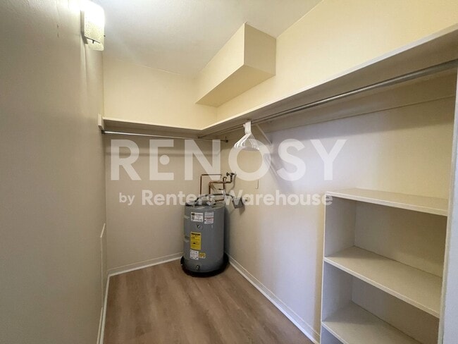Building Photo - South Pasadena 2 Bed/2 Bath Condo near Stetson
