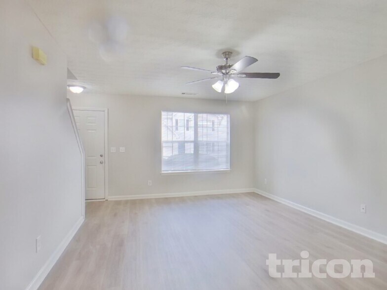 Building Photo - 176 Spring Walk Wy