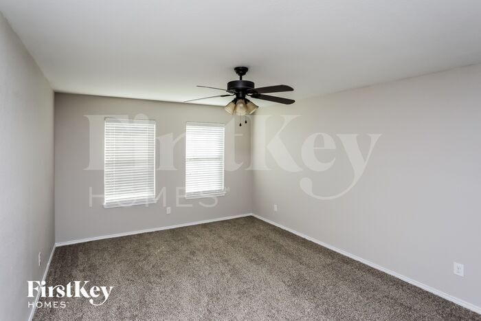Building Photo - 206 Plantation Dr