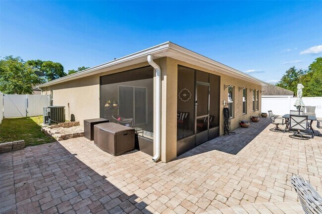 Building Photo - 107 Park Hurst Ln