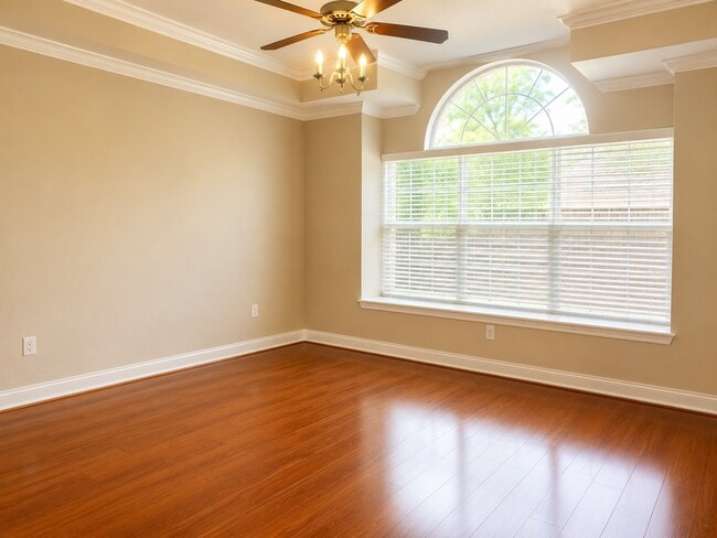 Building Photo - 14218 Swallowfield Dr