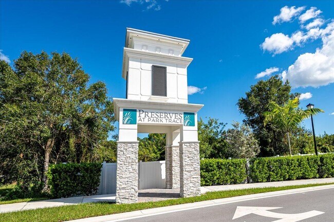 Building Photo - 6751 SE Pk Trce Dr