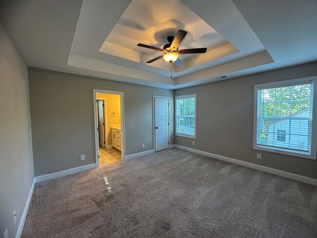 Building Photo - Gorgeous Single Family Home In Clarksville