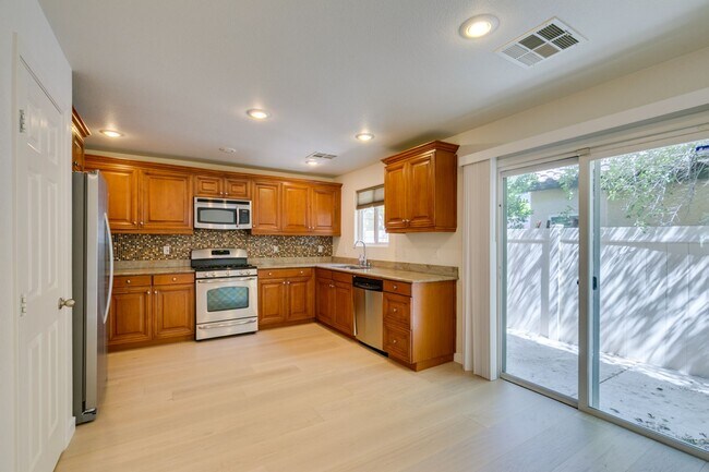 Building Photo - Bright & Inviting 3 Bedroom Home in 89148