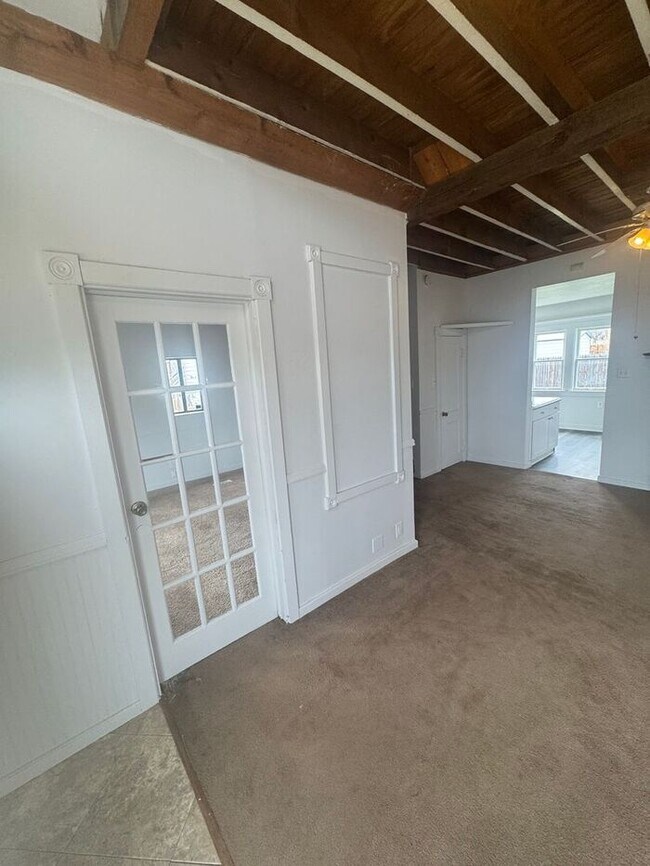 Building Photo - All-Inclusive 3BR For Rent!
