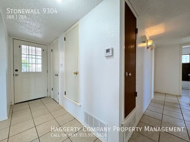 Building Photo - Stonewall 9304-
