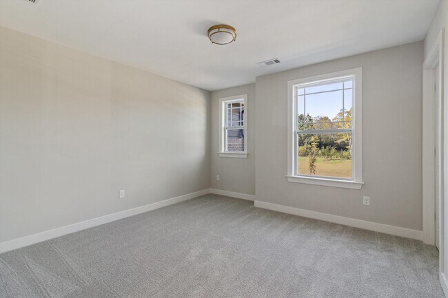 Building Photo - 531 Laurel Pk Dr