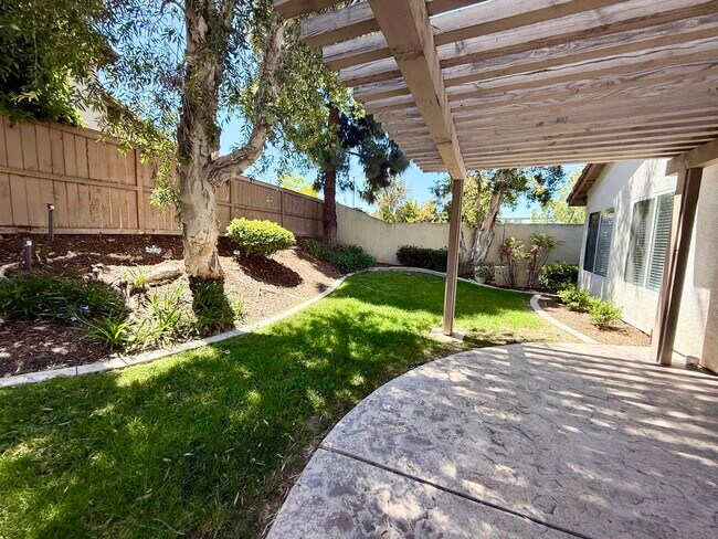 Building Photo - 1304 Thunder Springs Dr