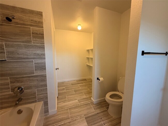 Building Photo - 109 Pecan Cir