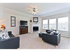Building Photo - 9613 Sleepy Hollow Dr