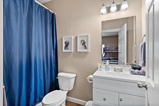 Building Photo - 2900 N Villere Ln