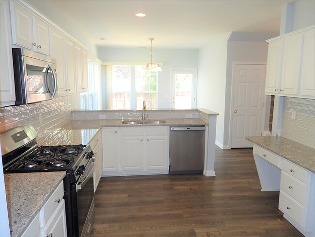 Building Photo - 304 Millicent Way