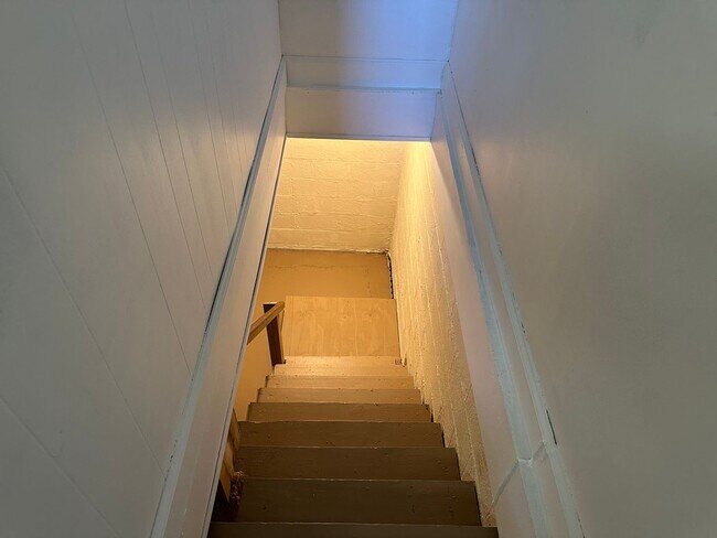 Building Photo - Ranch House with Finished Basement