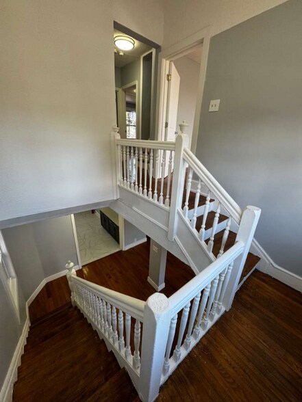 Building Photo - 65 N Grove St