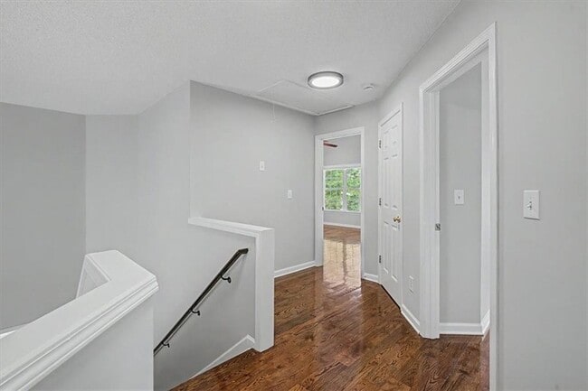 Building Photo - 400 Stambridge Ct